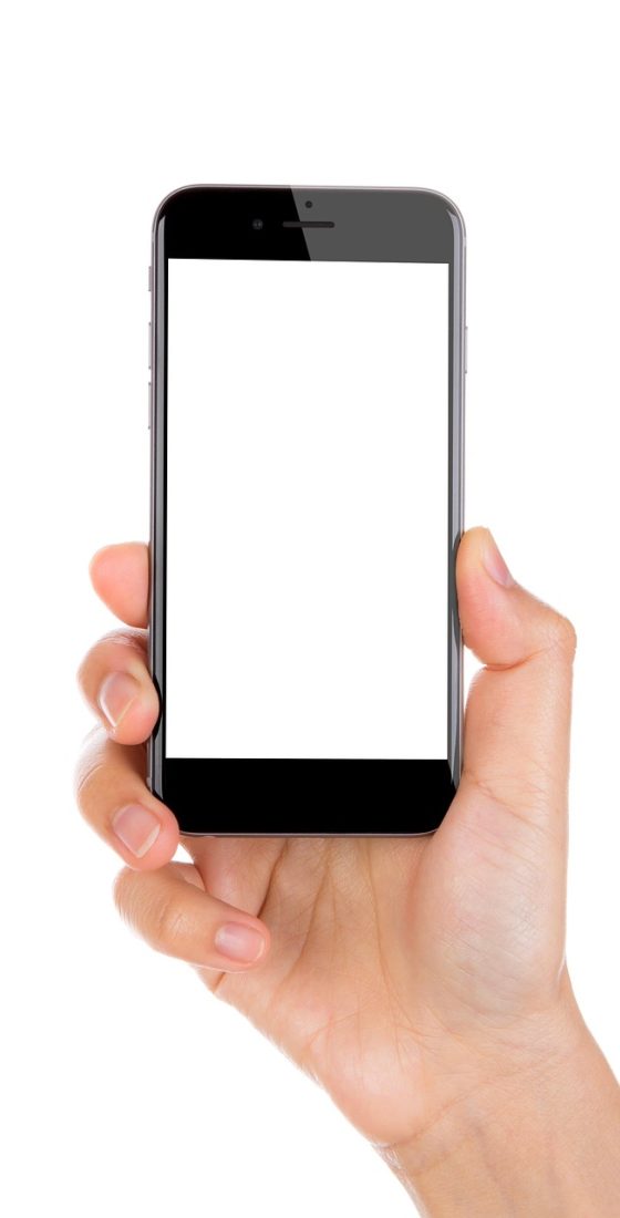 手机竖屏展示双色球开奖走势图 App 首页，红球号码按区间横向排列在奶白色背景上，顶部是最近一期开奖结果卡片
